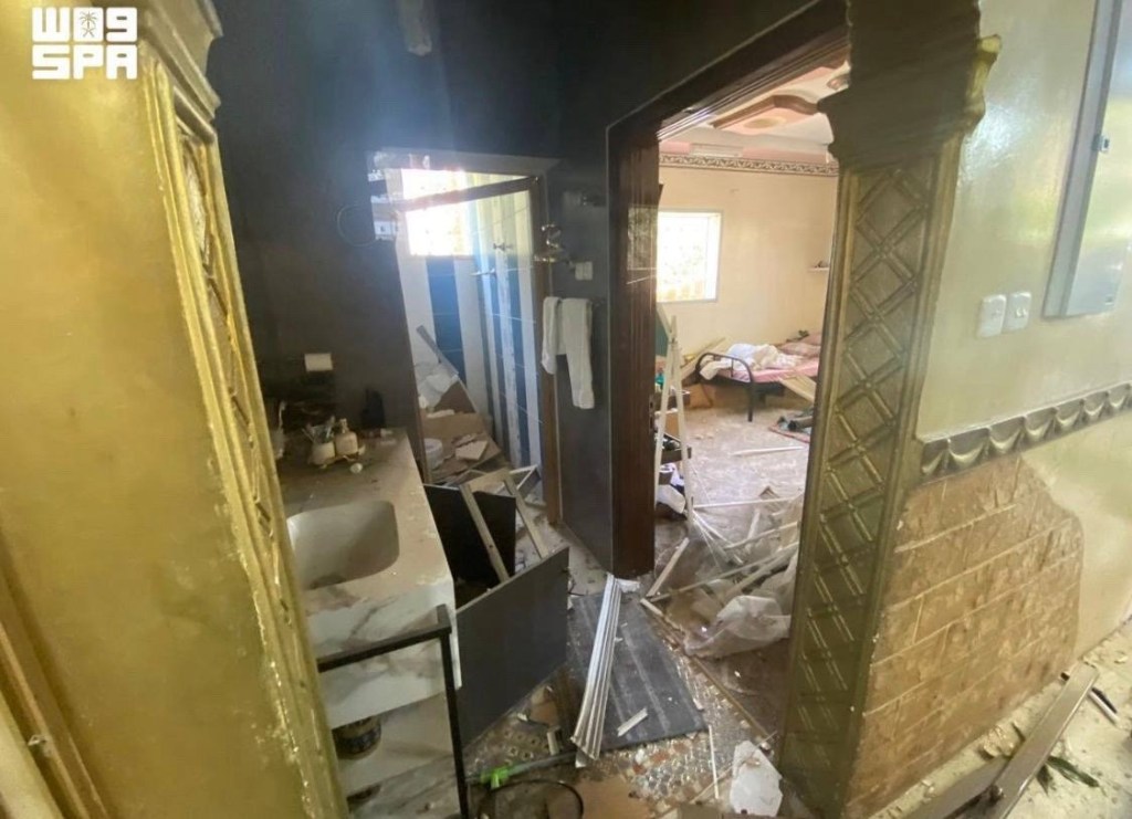إصابة 6 مواطنين وأضرار في منازل ومركبات جراء سقوط مقذوف حوثي في نجران