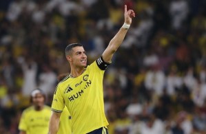 رونالدو يهز الشباك بقميص «العالمي»