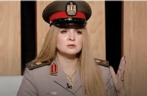 صورة أثارت الجدل.. شركة إنتاج تنهي تعاقد مذيعة وتوقف برنامجها