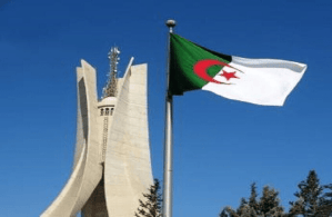 الجزائر تدين استهداف مطار أبها وتعلن وفاة مواطنة في الهجوم