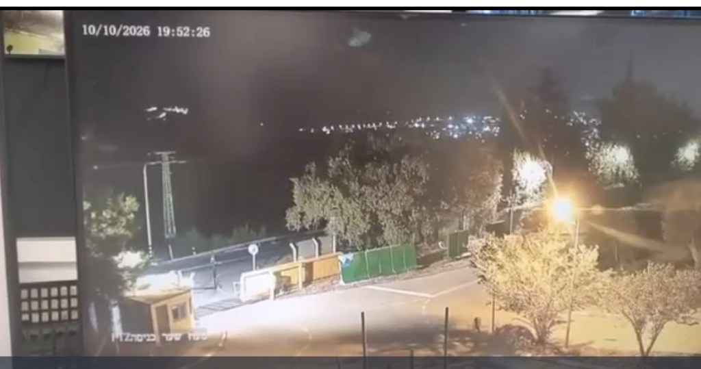 جسم جوي مجهول يعبر من لبنان إلى الجليل.. والجيش الإسرائيلي يكثف عمليات البحث